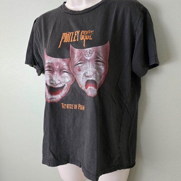 Black Graphic Tee - Short Sleeve - Picture 3 of 6